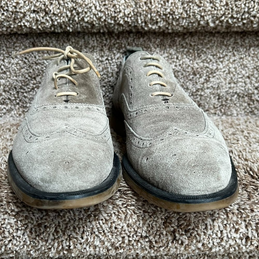 Burberry Men’s  Beige  Suede Oxford Brogues. - Picture 4 of 13